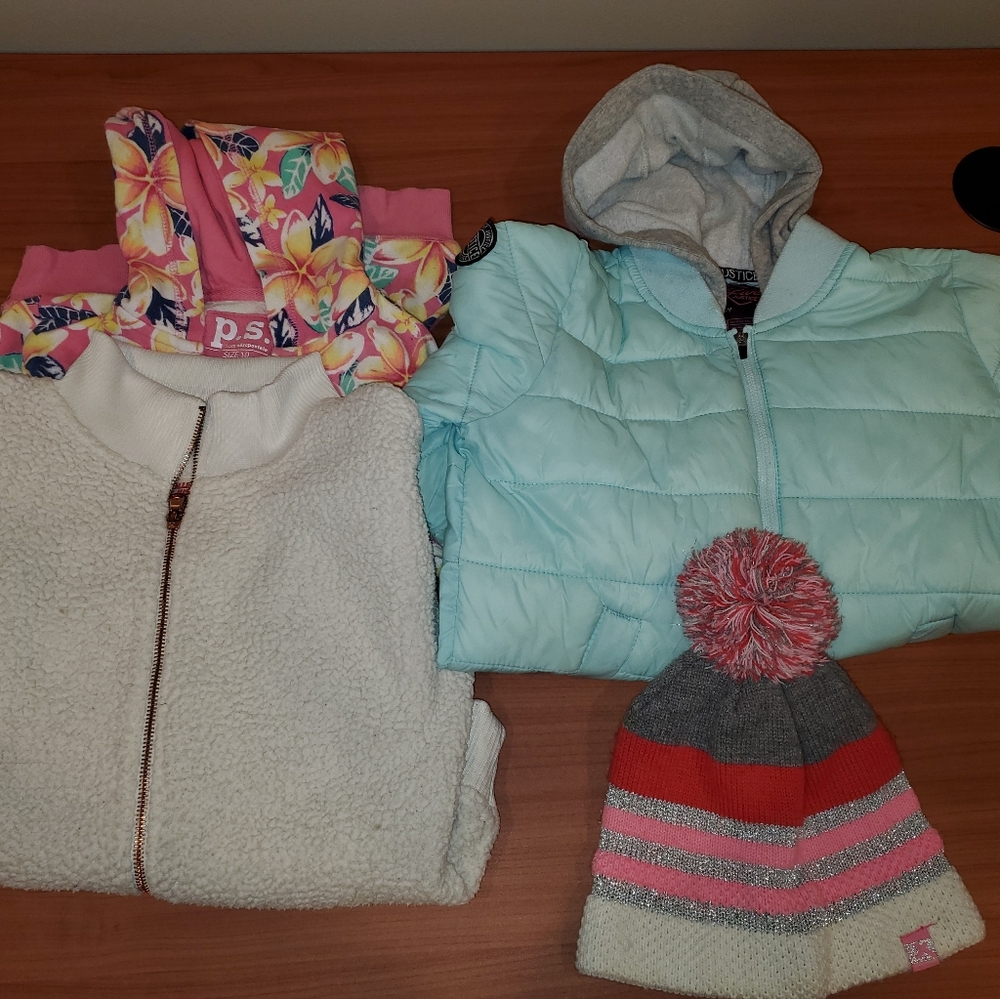 3 Kids Girls Jackets & 1 Hat. Great priced bundle. Make your best offer
